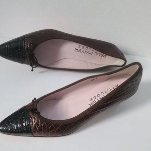 NEW ✅ Paul Mayer Attitudes Brown / Black Kitten Heel Pumps ~ 8.5M BRAND NEW